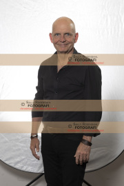 RAW_halvfigur_Erik_06