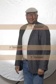 RAW_halvfigur_Finn_03