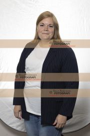 RAW_halvfigur_Heidi_02