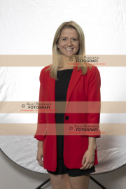RAW_halvfigur_Katrine_04