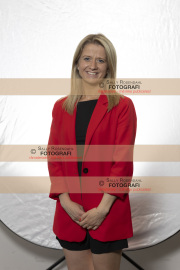 RAW_halvfigur_Katrine_12