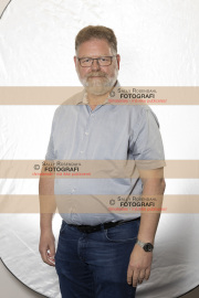 RAW_halvfigur_MartinP_02