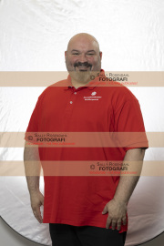 RAW_halvfigur_Stefan_05