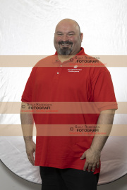 RAW_halvfigur_Stefan_09